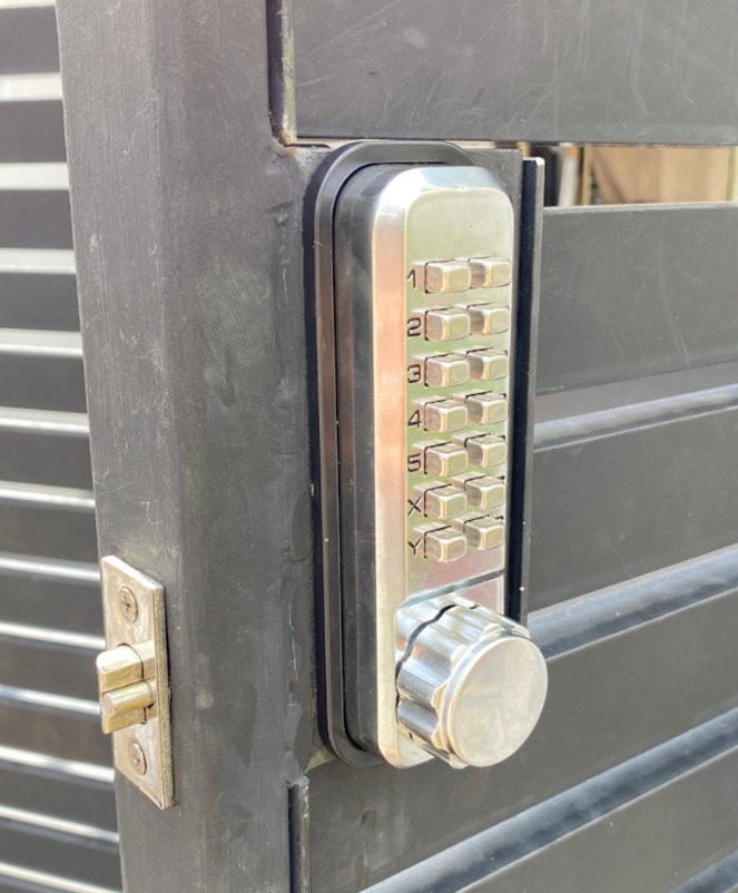 Lock replacement and installation work in Sydney